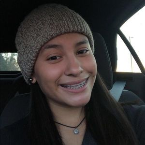 Meet your Posher, Vivian